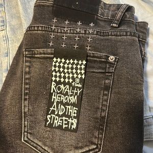 Men ksubi jeans size 32 slim fit. Comes with ksubi back tag worn once.